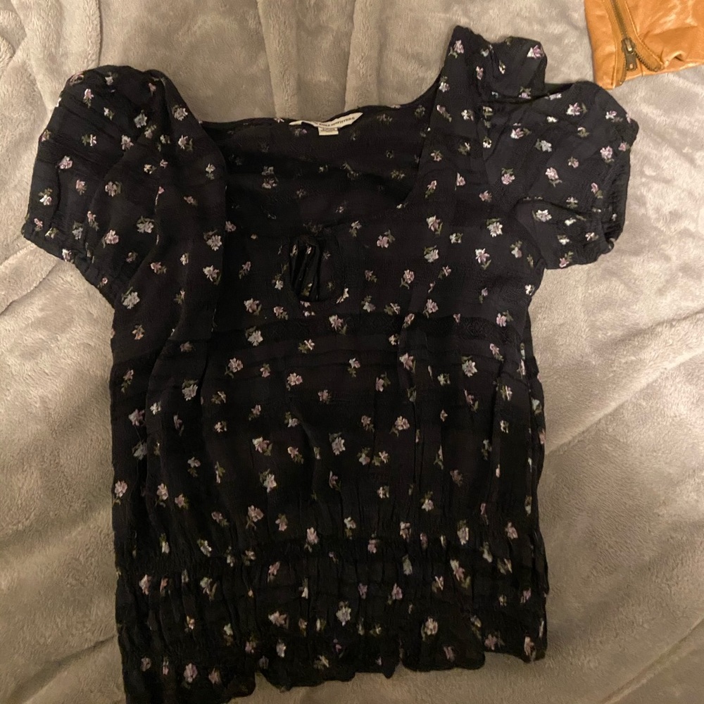 Black Floral Crop Top